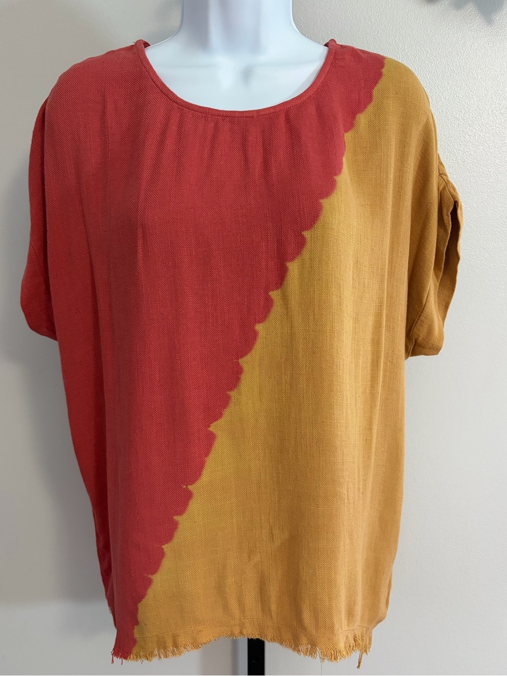 NWT Umgee Two-Tone Rust and Mustard Short Sleeve Tee
